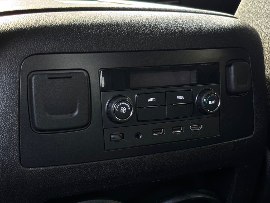 2017 Chevrolet Tahoe Image 29