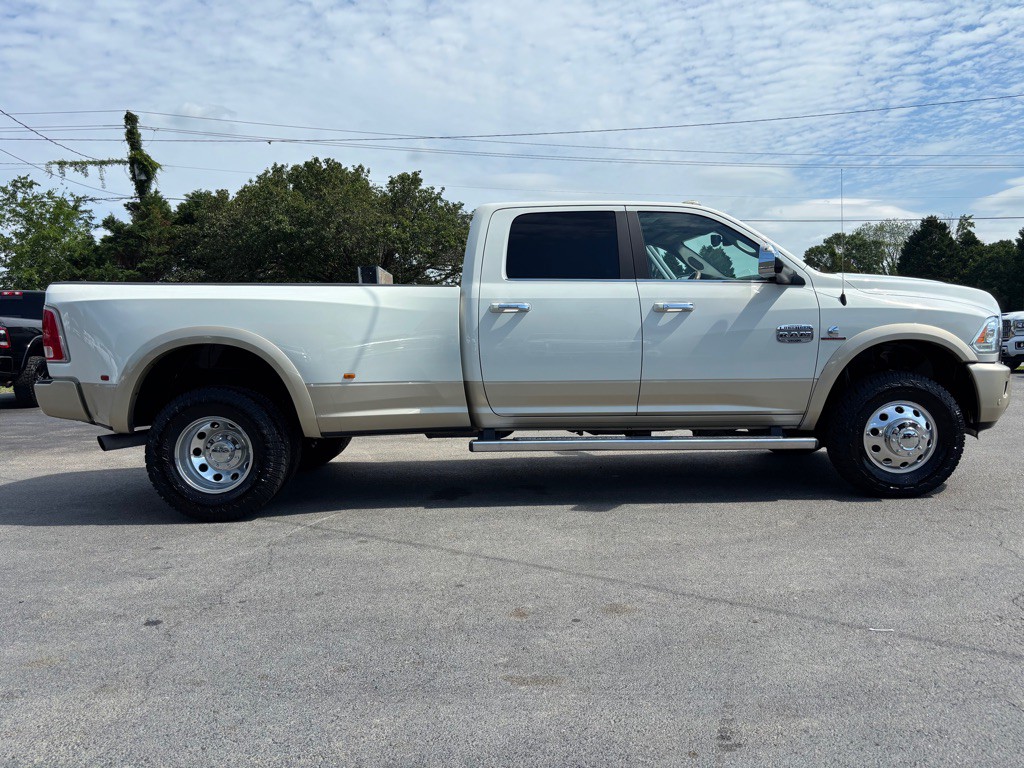 2017 RAM 3500 Image 4