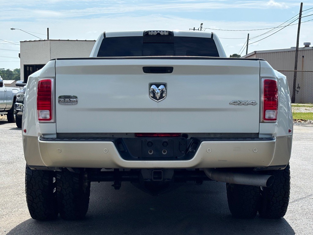 2017 RAM 3500 Image 6
