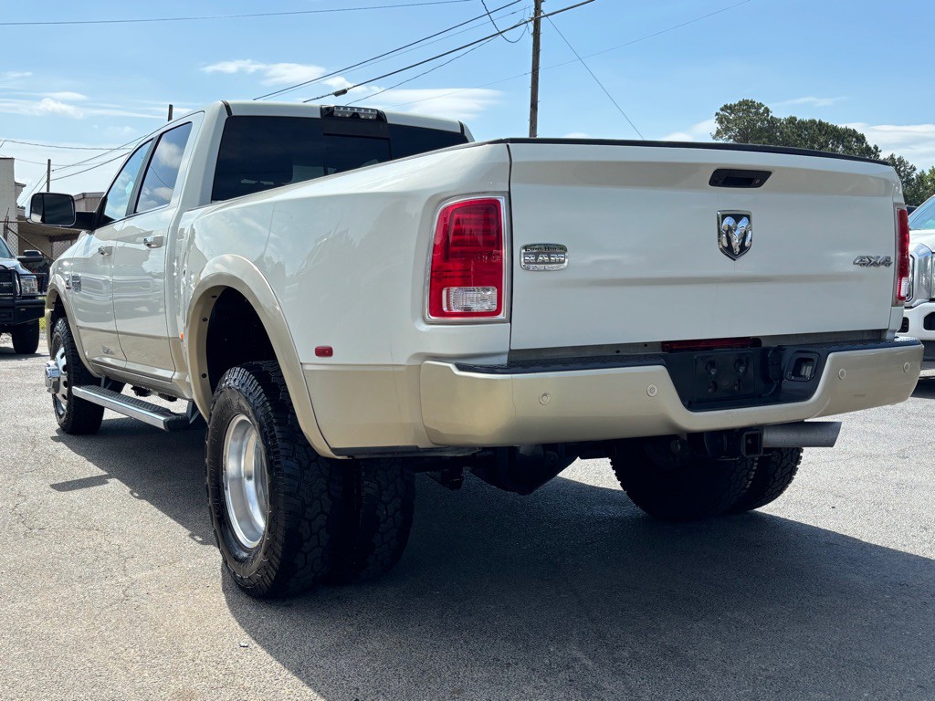 2017 RAM 3500 Image 7