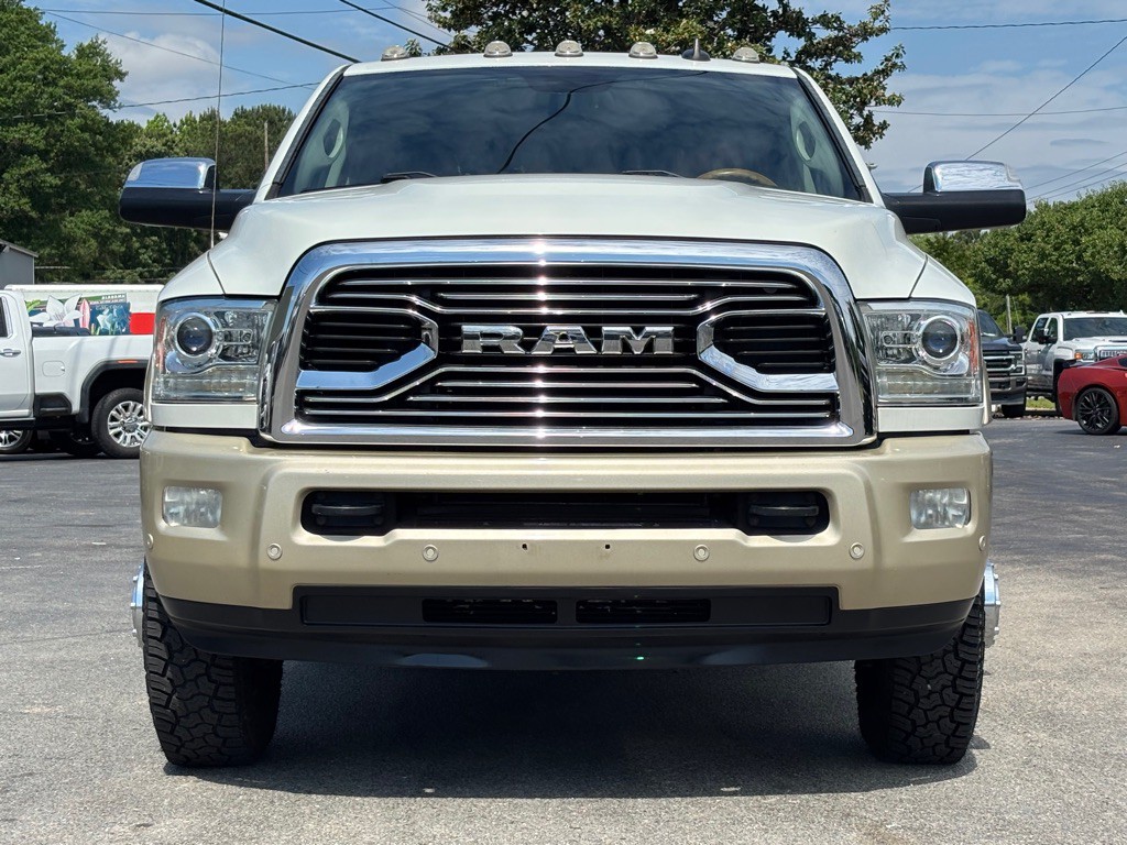 2017 RAM 3500 Image 10