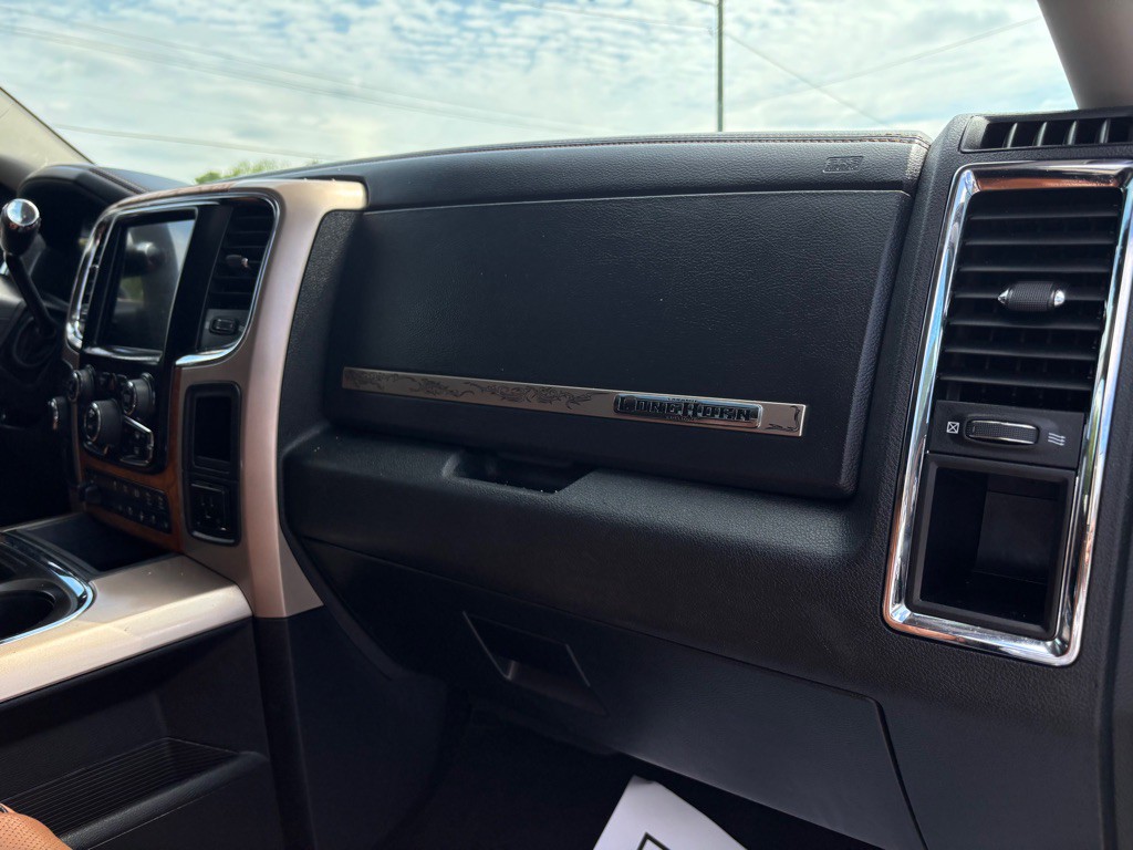 2017 RAM 3500 Image 38