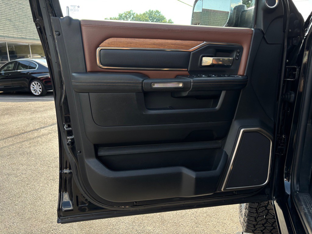 2020 RAM 3500 Image 22