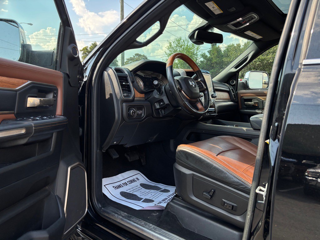 2020 RAM 3500 Image 27