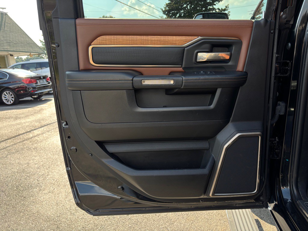 2020 RAM 3500 Image 29