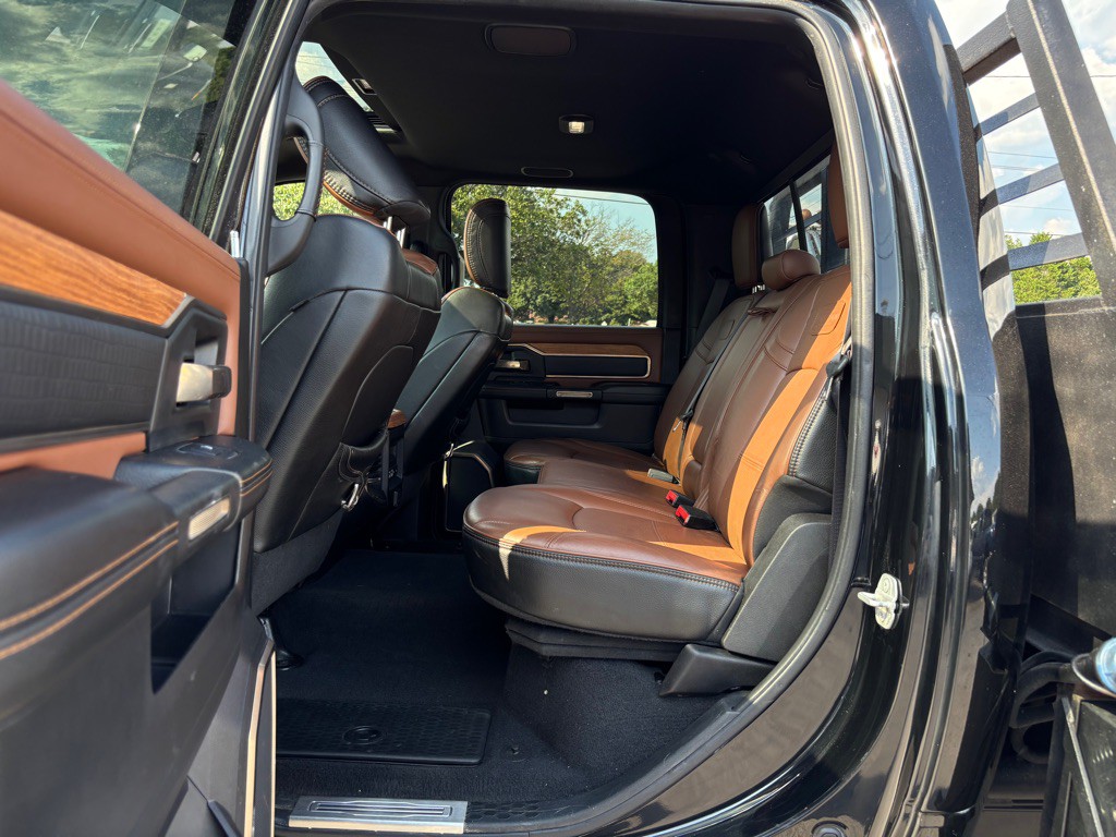 2020 RAM 3500 Image 30