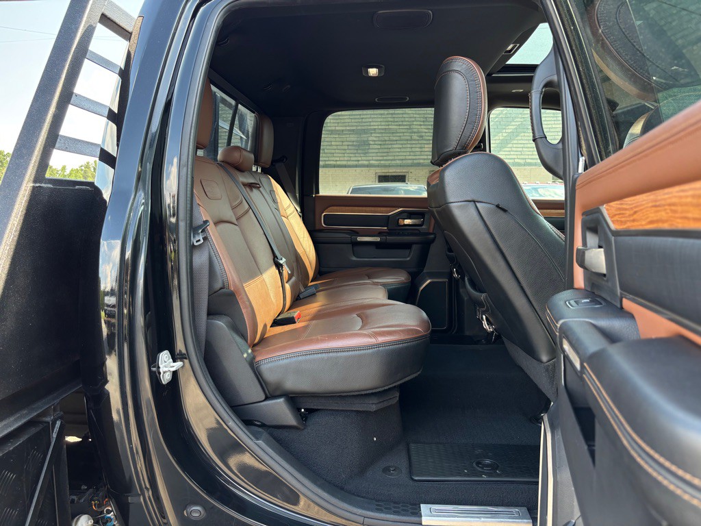 2020 RAM 3500 Image 37