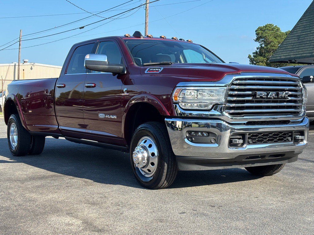 2021 RAM 3500 Image 3