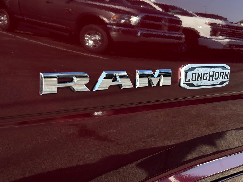 2021 RAM 3500 Image 13