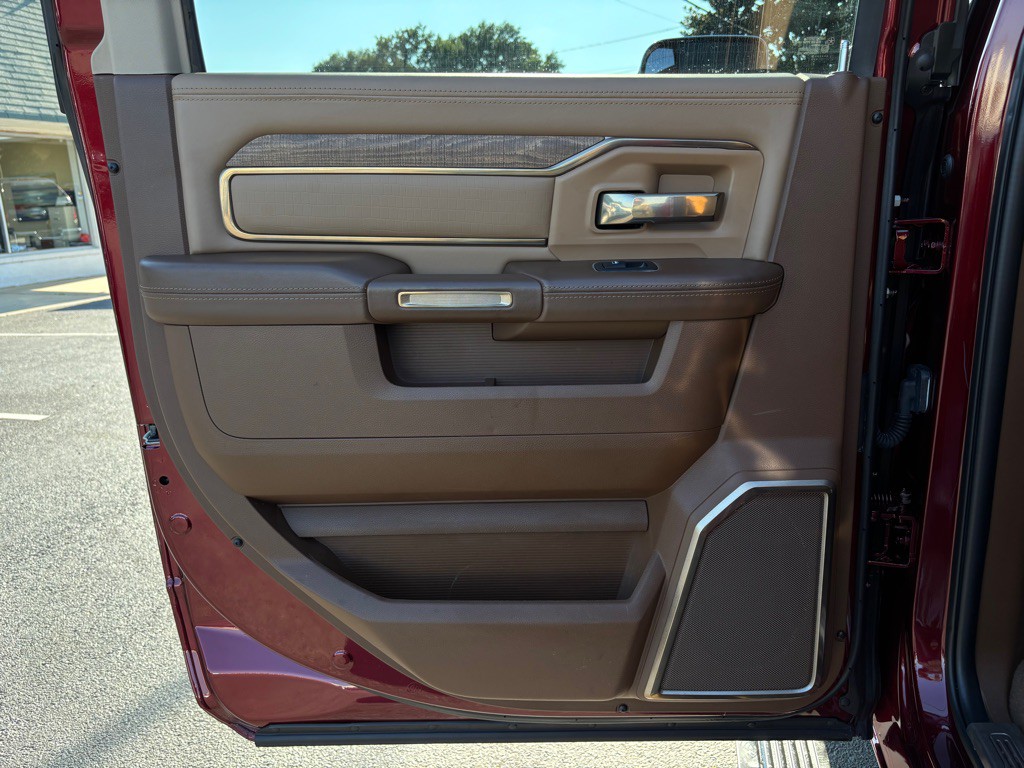 2021 RAM 3500 Image 25