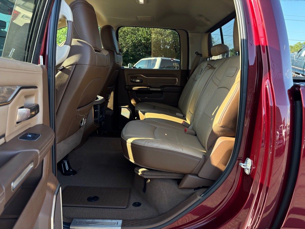 2021 RAM 3500 Image 26