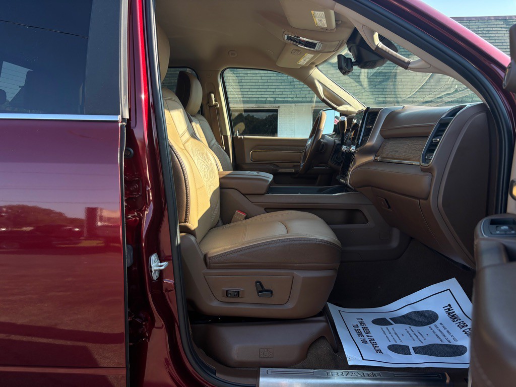 2021 RAM 3500 Image 42