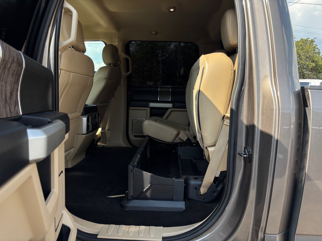 2018 Ford F-350 Image 24