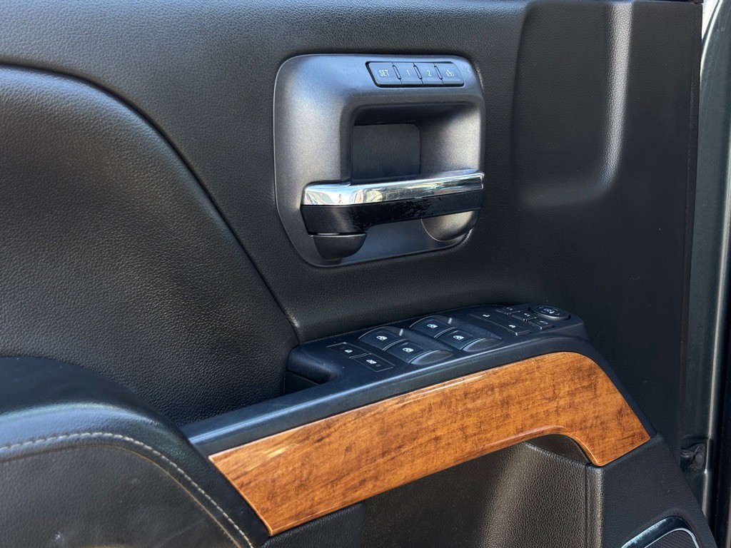 2019 Chevrolet Silverado 1500 Image 16