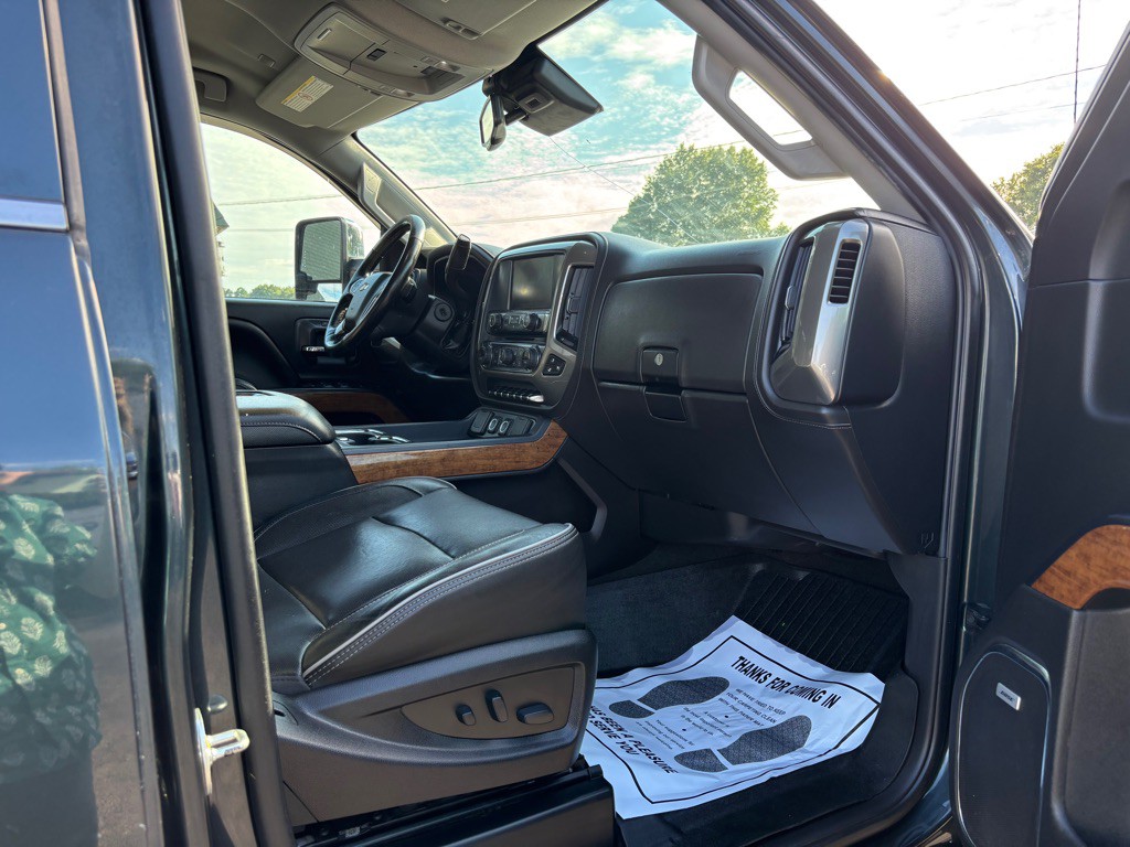 2019 Chevrolet Silverado 1500 Image 32