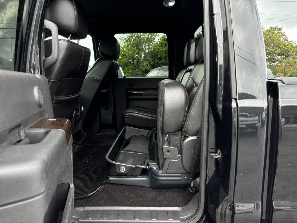 2015 Ford F-250 Image 21