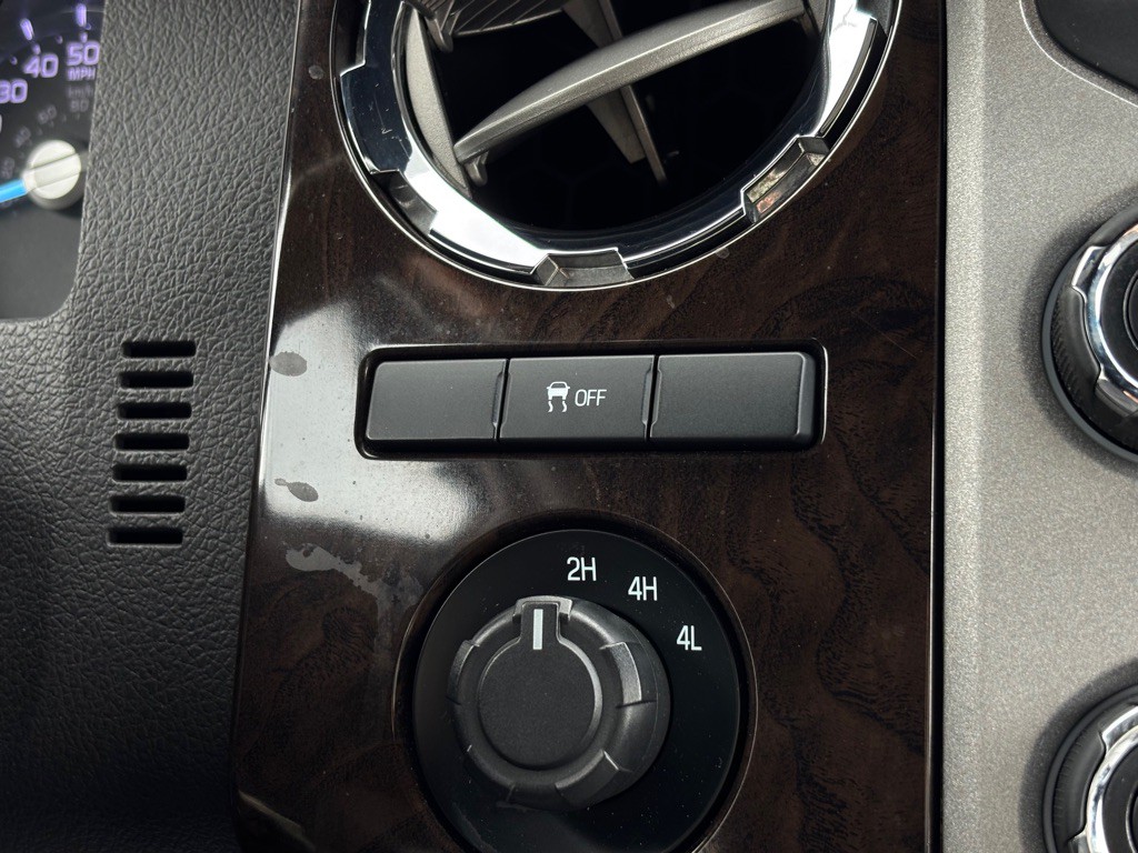 2015 Ford F-250 Image 42