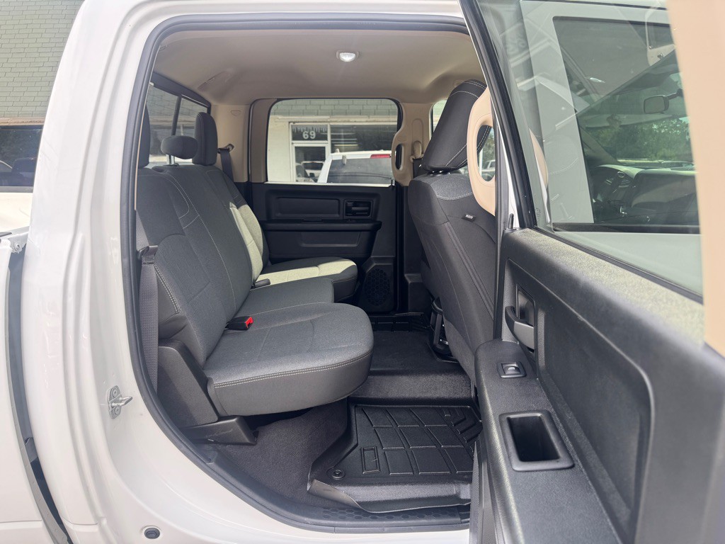 2020 RAM 3500 Image 17