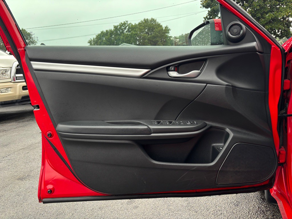 2019 Honda Civic Image 12