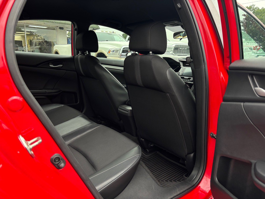 2019 Honda Civic Image 24