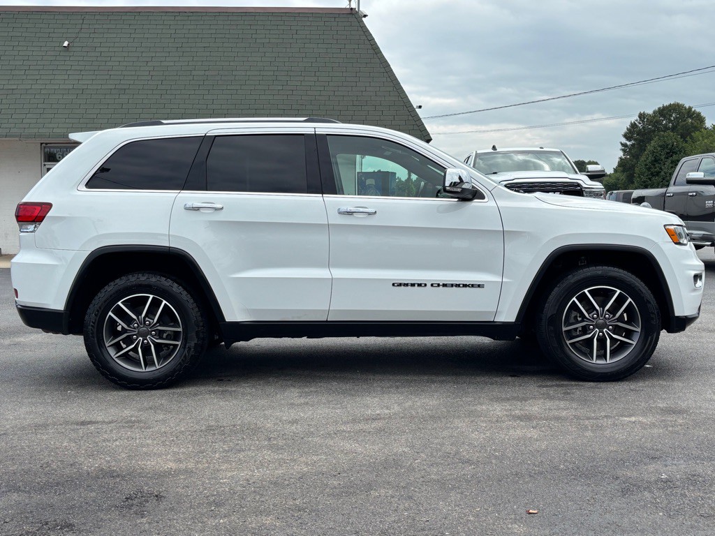 2021 Jeep Grand Cherokee Image 3