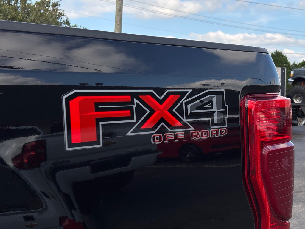 2021 Ford F-250 Image 13
