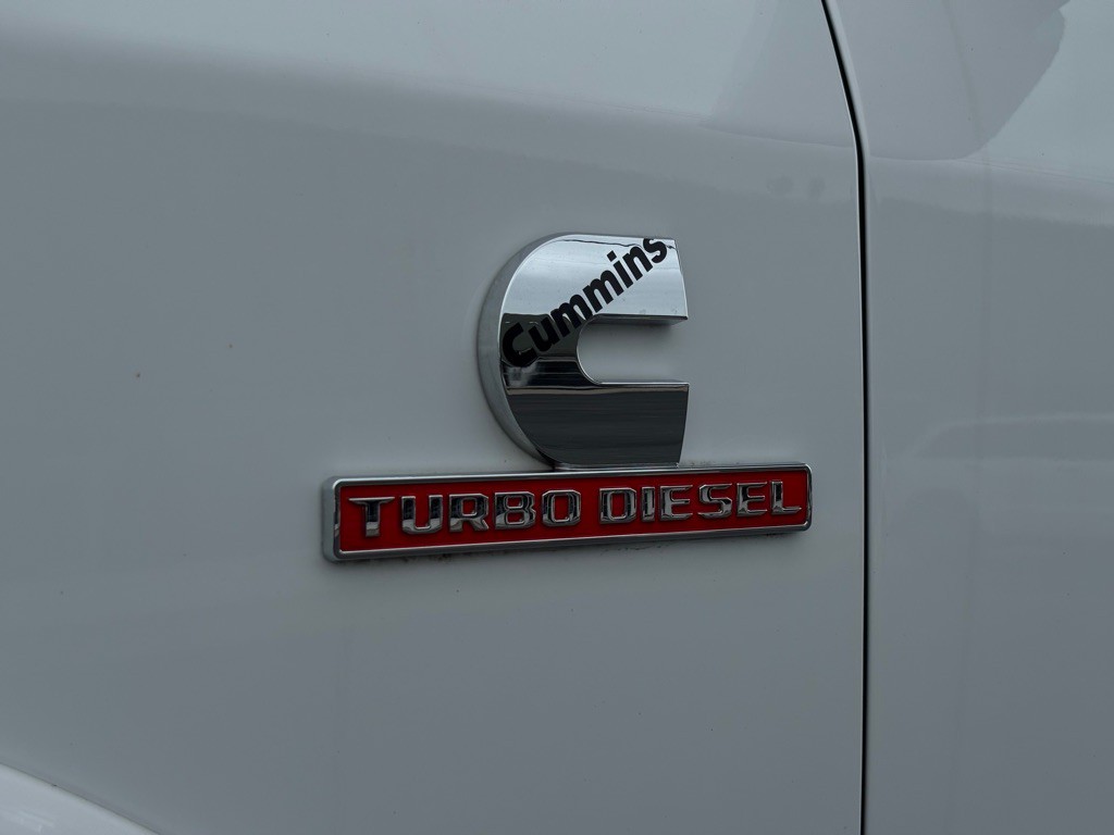 2021 RAM 3500 Image 12