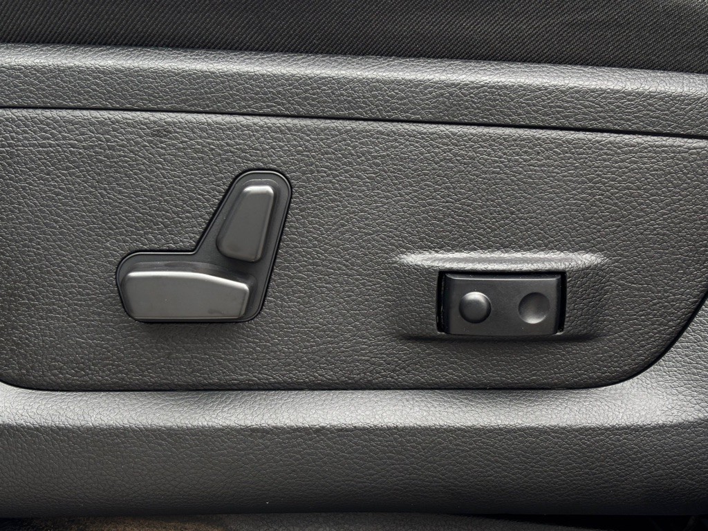 2021 RAM 3500 Image 23