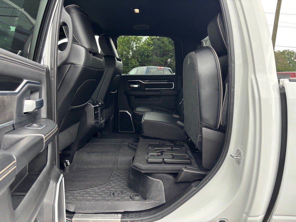2021 RAM 3500 Image 26