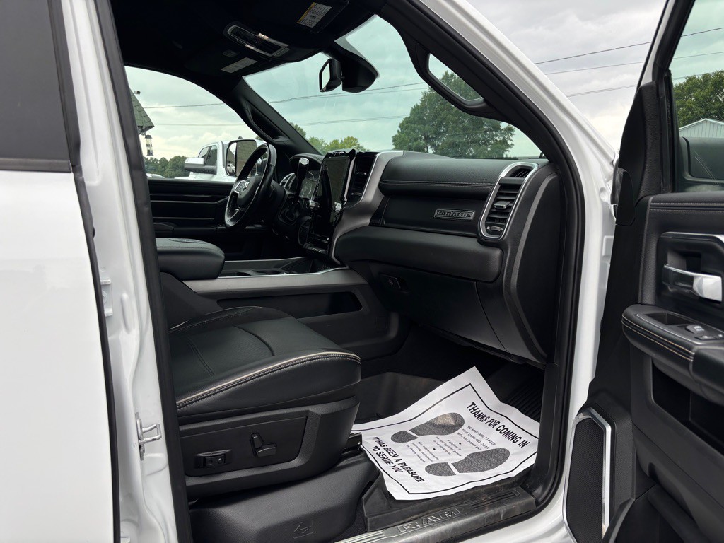 2021 RAM 3500 Image 39