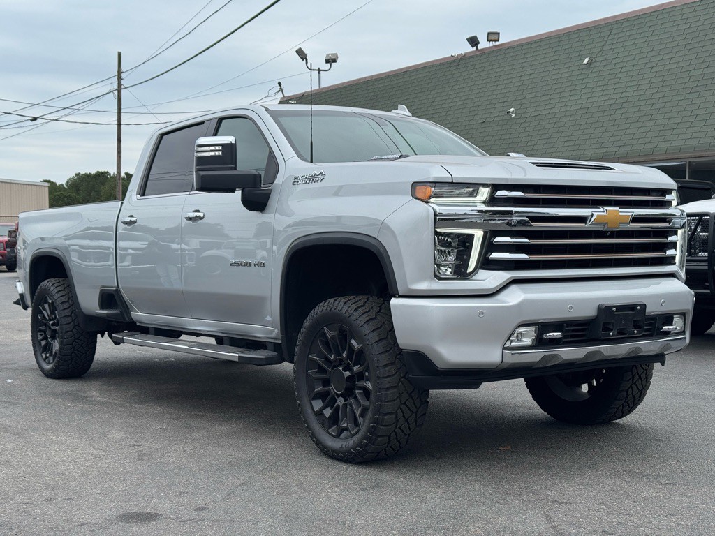 2022 Chevrolet Silverado 1500 Image 2