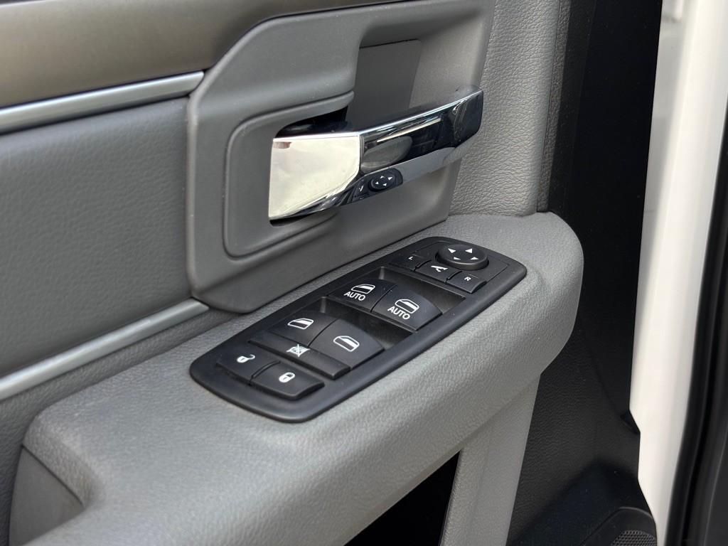 2018 RAM 3500 Image 14