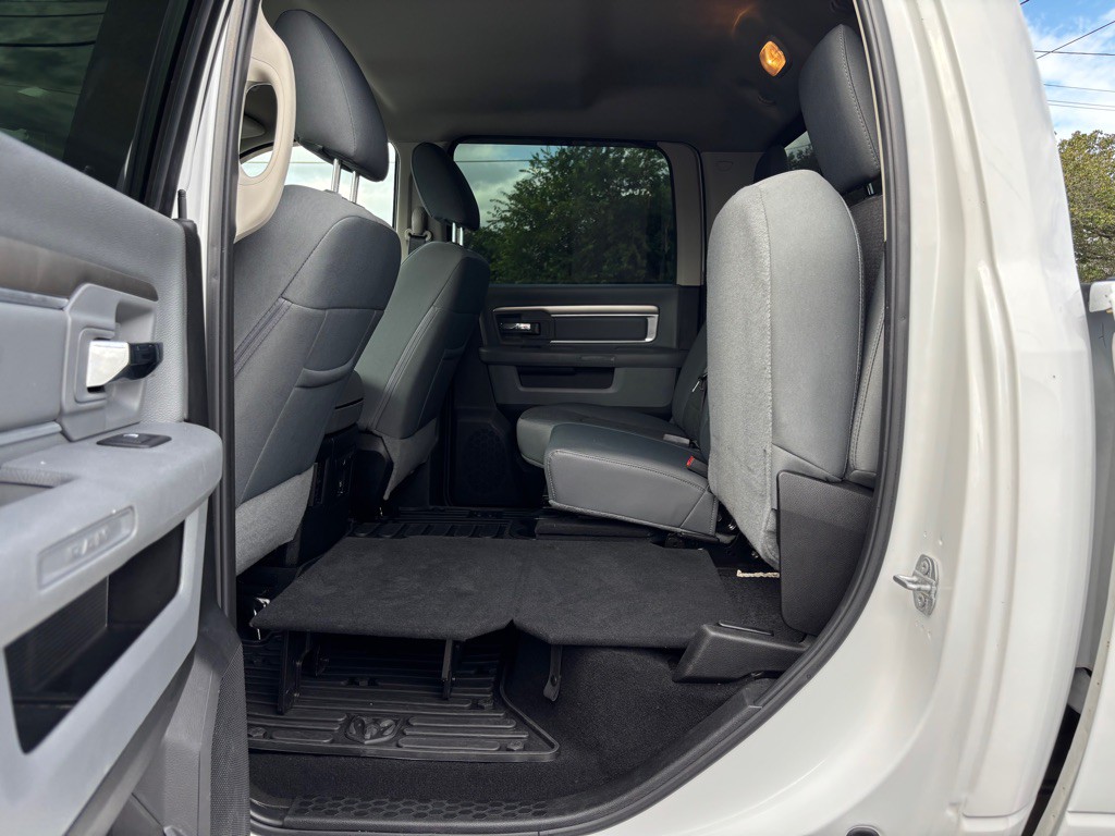 2018 RAM 3500 Image 23