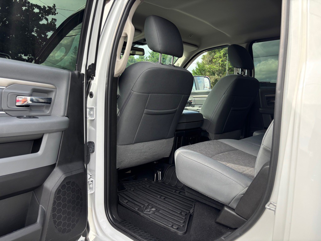 2018 RAM 3500 Image 27