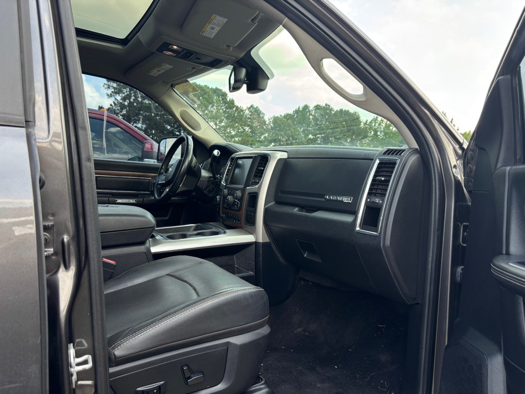 2016 RAM 2500 Image 3