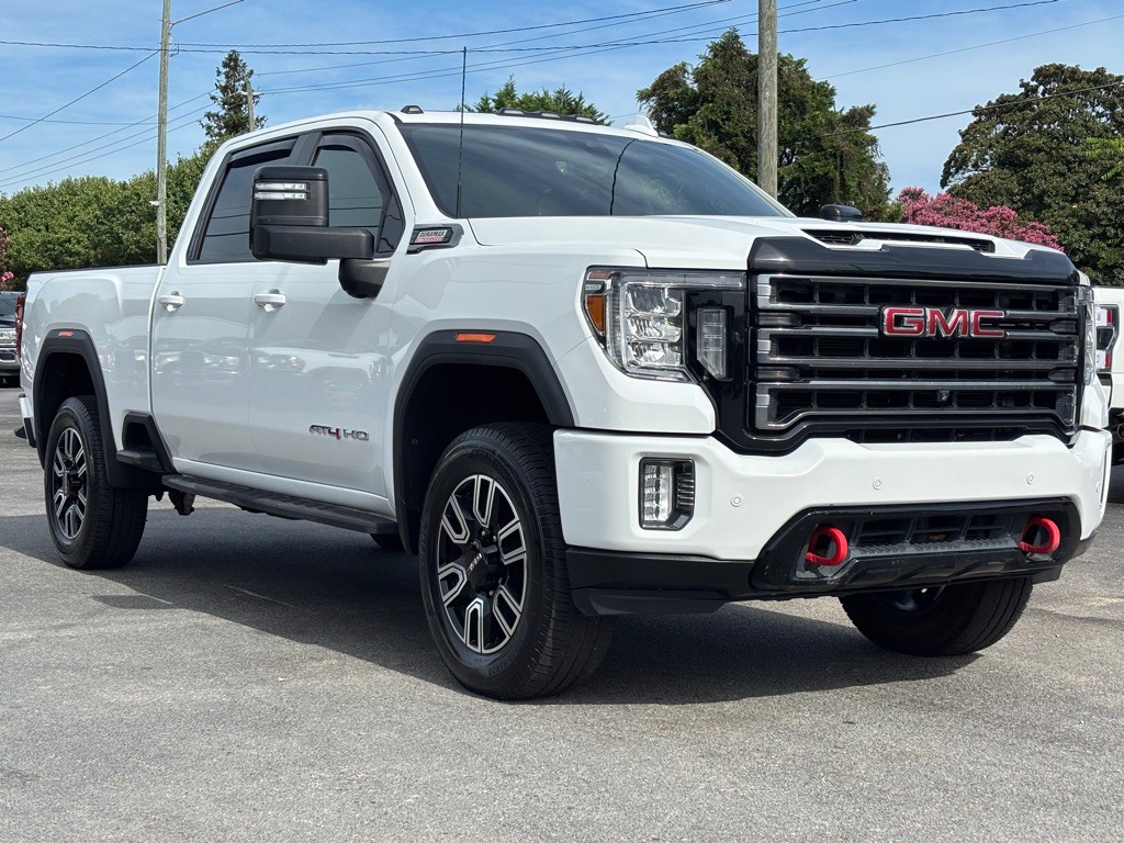 2021 GMC Sierra Image 2