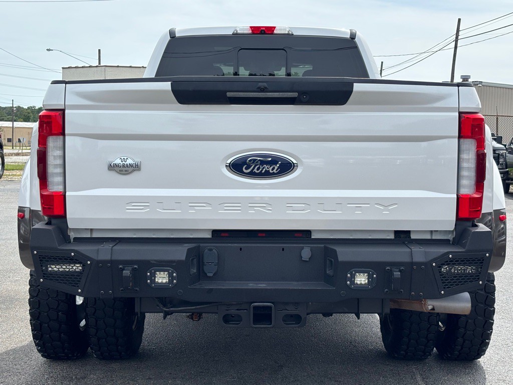 2017 Ford F-350 Image 5