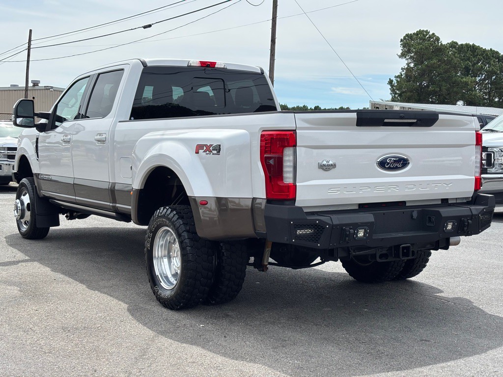 2017 Ford F-350 Image 6