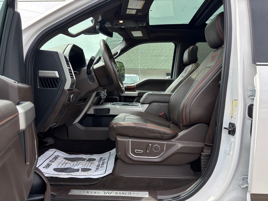 2017 Ford F-350 Image 15