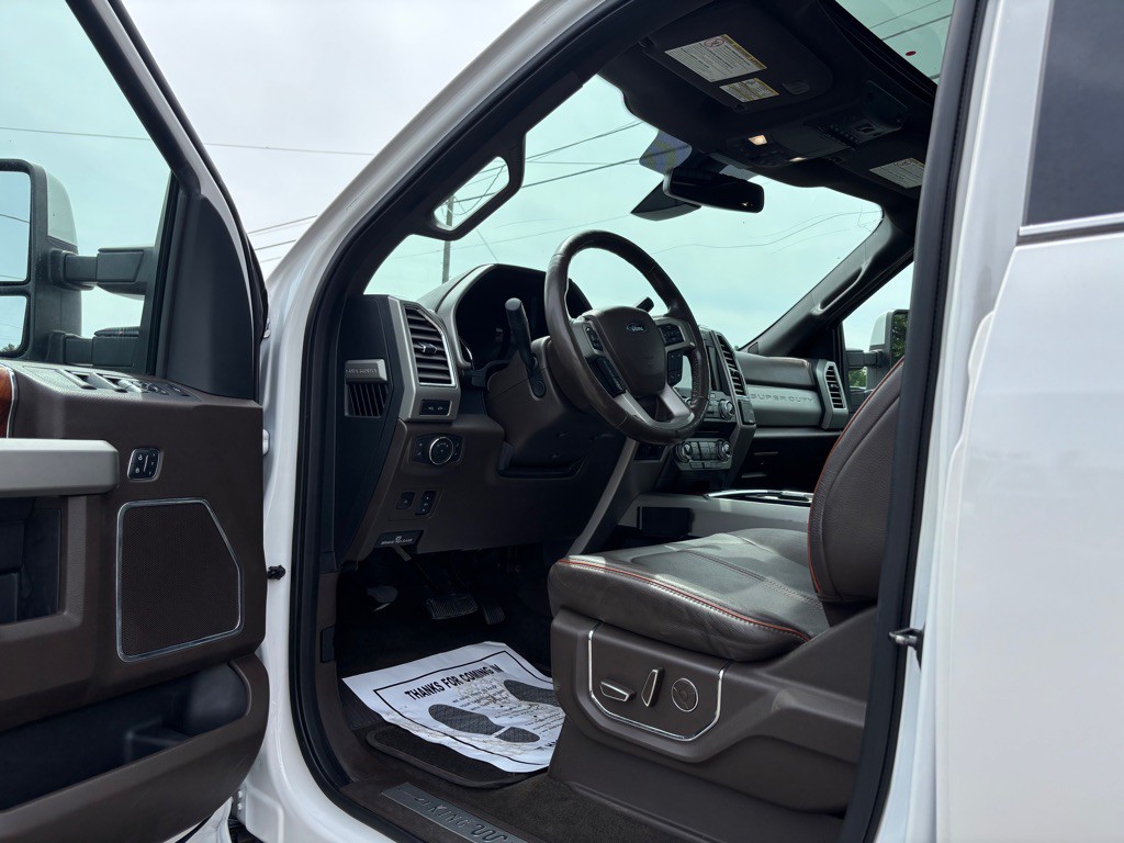 2017 Ford F-350 Image 19