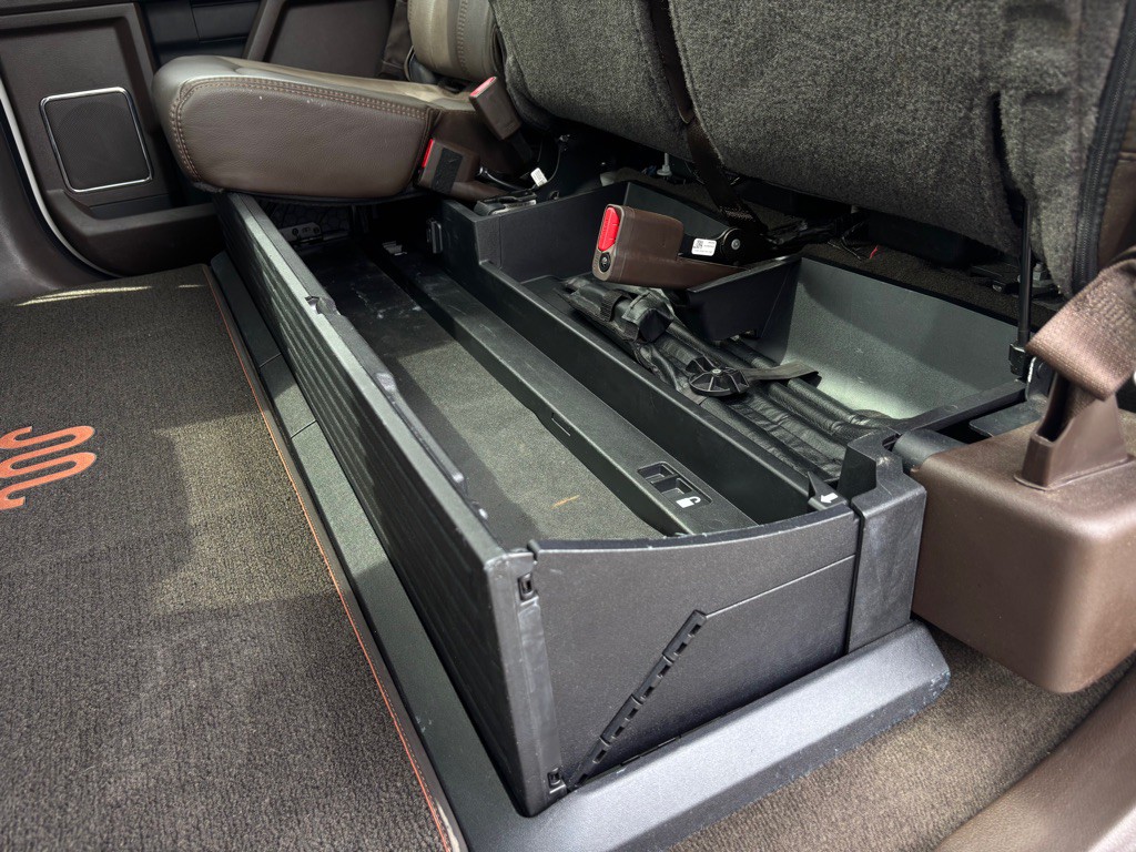 2017 Ford F-350 Image 24
