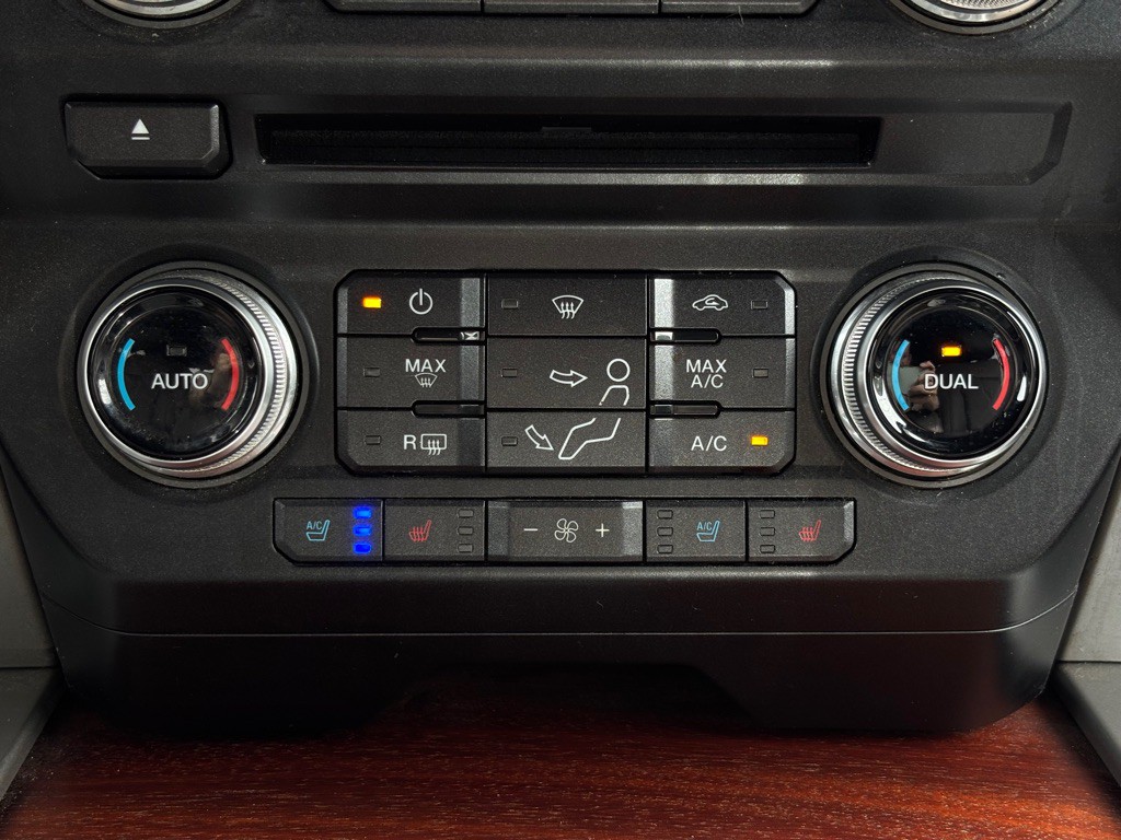 2017 Ford F-350 Image 50