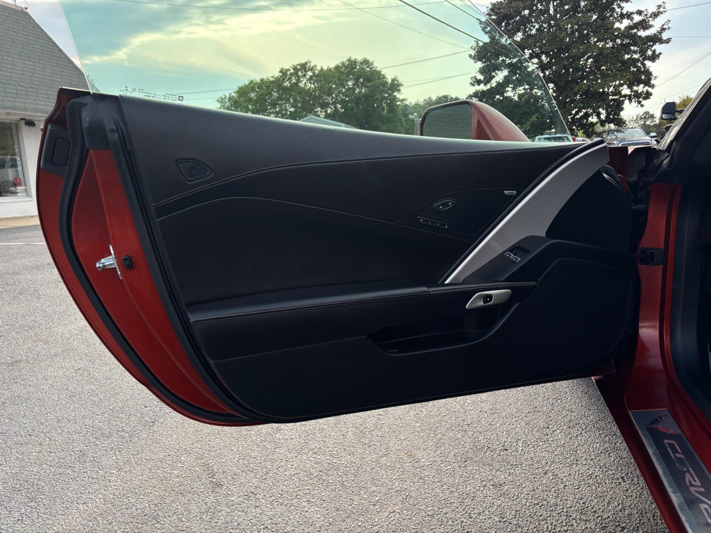 2016 Chevrolet Corvette Image 12