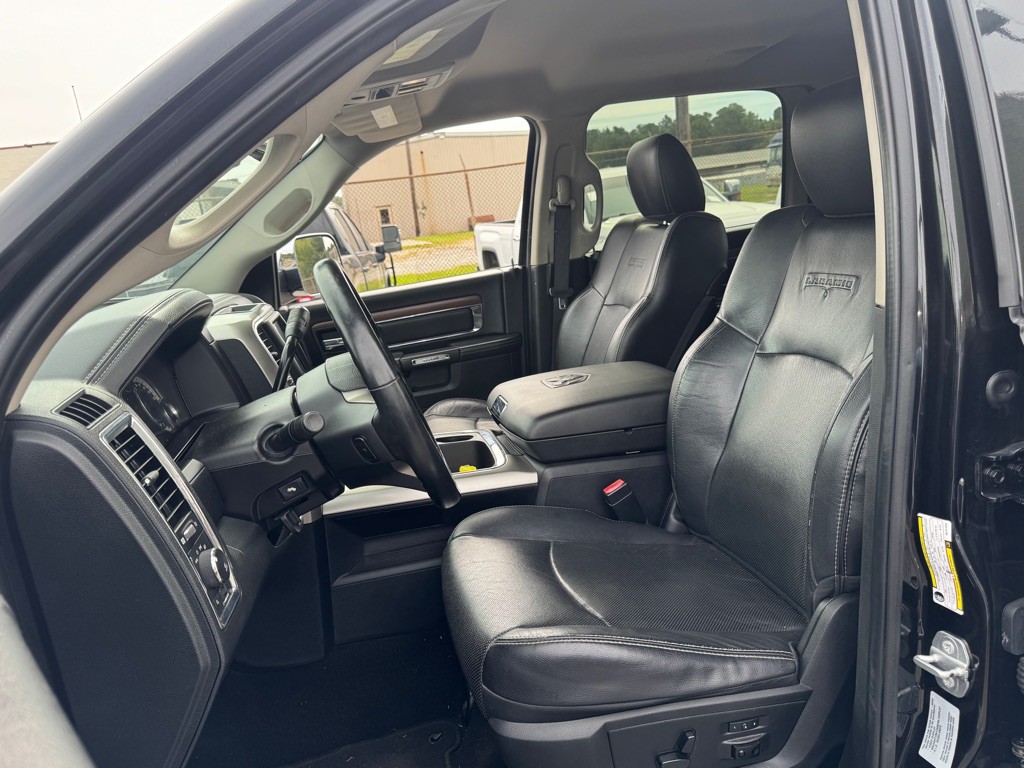 2016 RAM 2500 Image 3