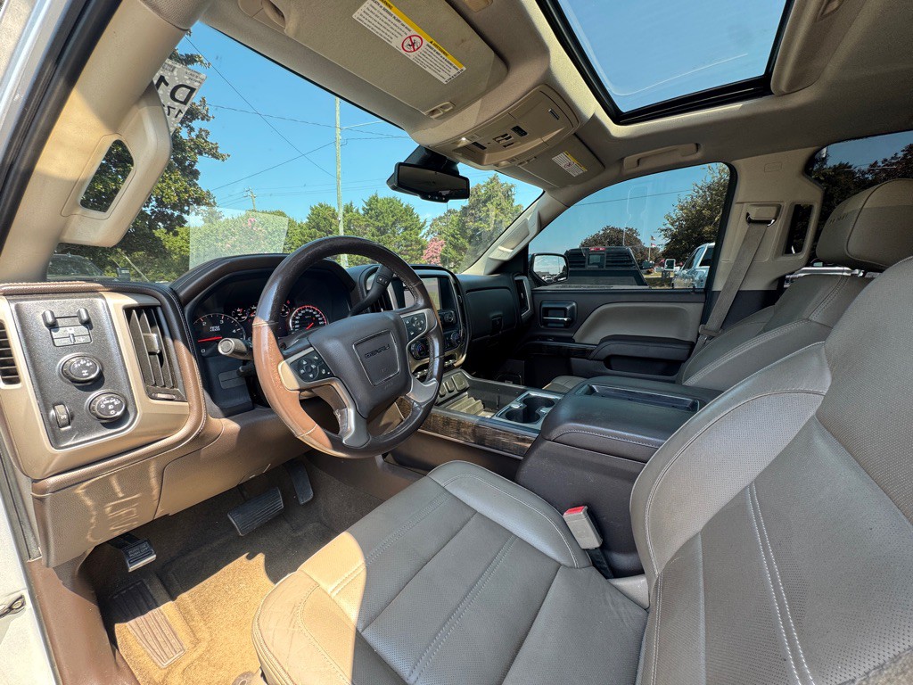 2015 GMC Sierra Image 4