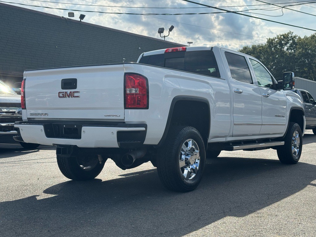 2015 GMC Sierra Image 4