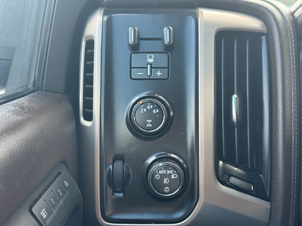 2015 GMC Sierra Image 14