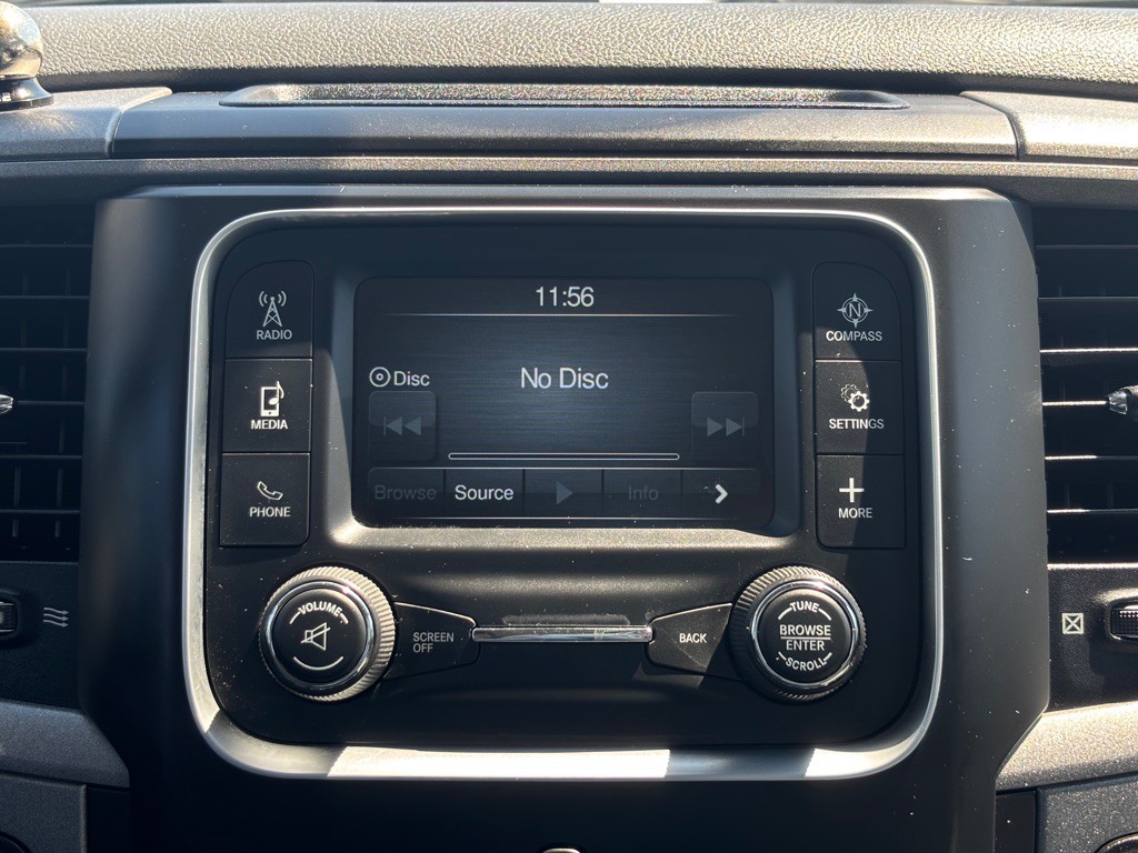 2015 RAM 2500 Image 35