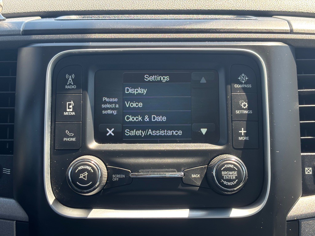 2015 RAM 2500 Image 37