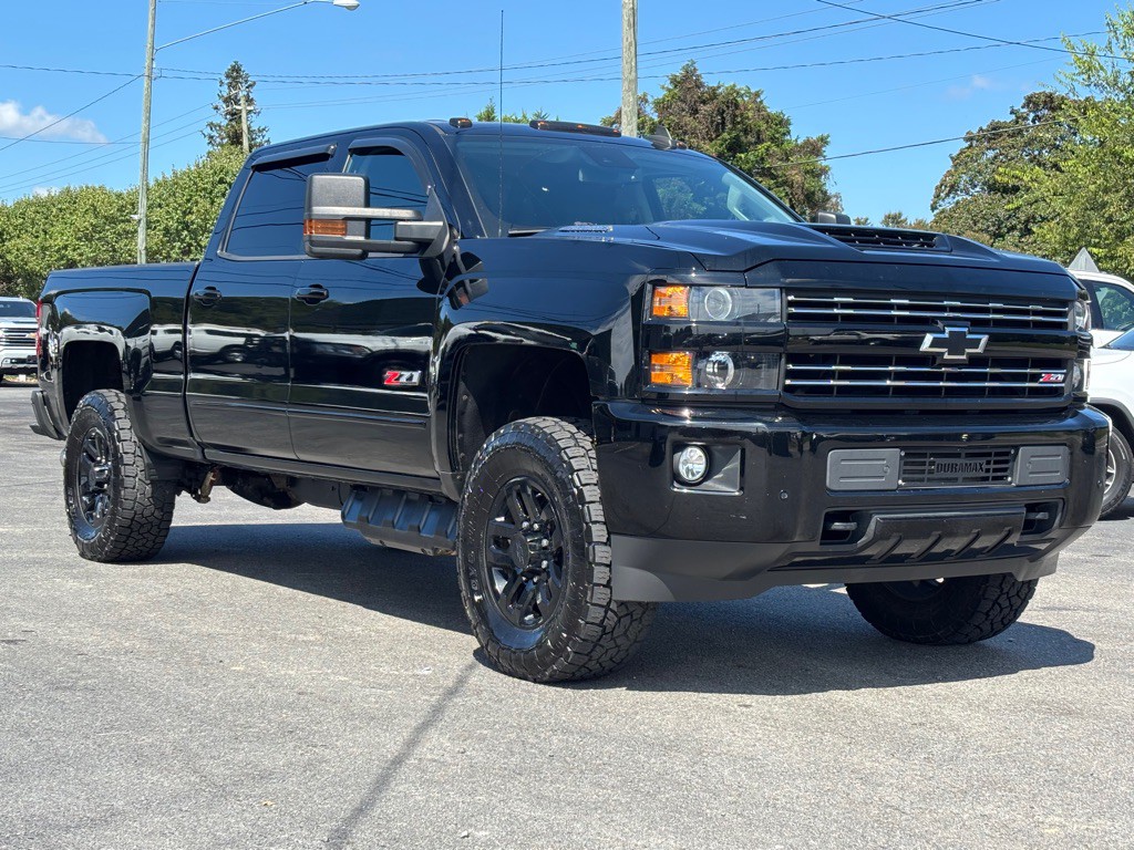 2019 Chevrolet Silverado 1500 Image 3